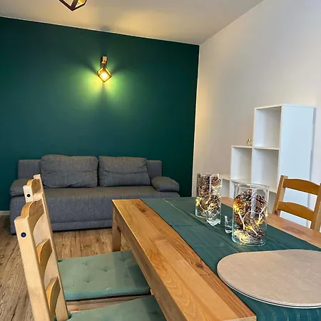 Ul Szkolna 4 Apartmán